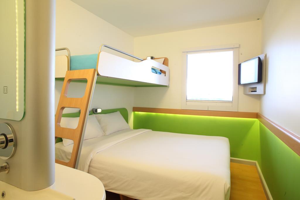 Cordia Hotel Surabaya Airport - Hotel Dalam Bandara - Formerly Ibis Budget Surabaya Airport Sidoarjo Extérieur photo