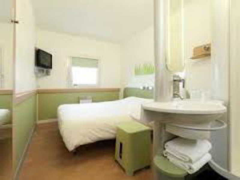 Cordia Hotel Surabaya Airport - Hotel Dalam Bandara - Formerly Ibis Budget Surabaya Airport Sidoarjo Extérieur photo