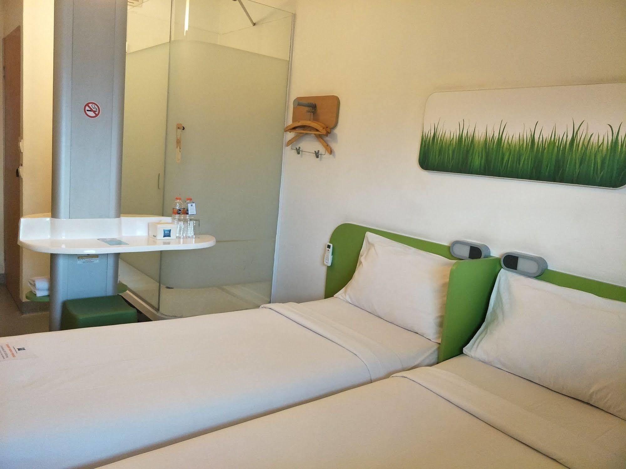 Cordia Hotel Surabaya Airport - Hotel Dalam Bandara - Formerly Ibis Budget Surabaya Airport Sidoarjo Extérieur photo