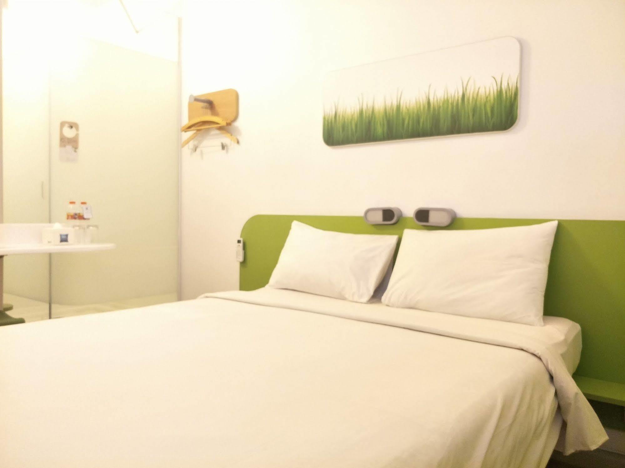 Cordia Hotel Surabaya Airport - Hotel Dalam Bandara - Formerly Ibis Budget Surabaya Airport Sidoarjo Extérieur photo