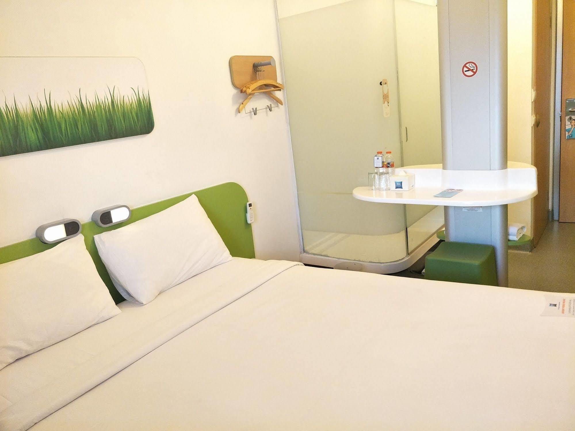 Cordia Hotel Surabaya Airport - Hotel Dalam Bandara - Formerly Ibis Budget Surabaya Airport Sidoarjo Extérieur photo